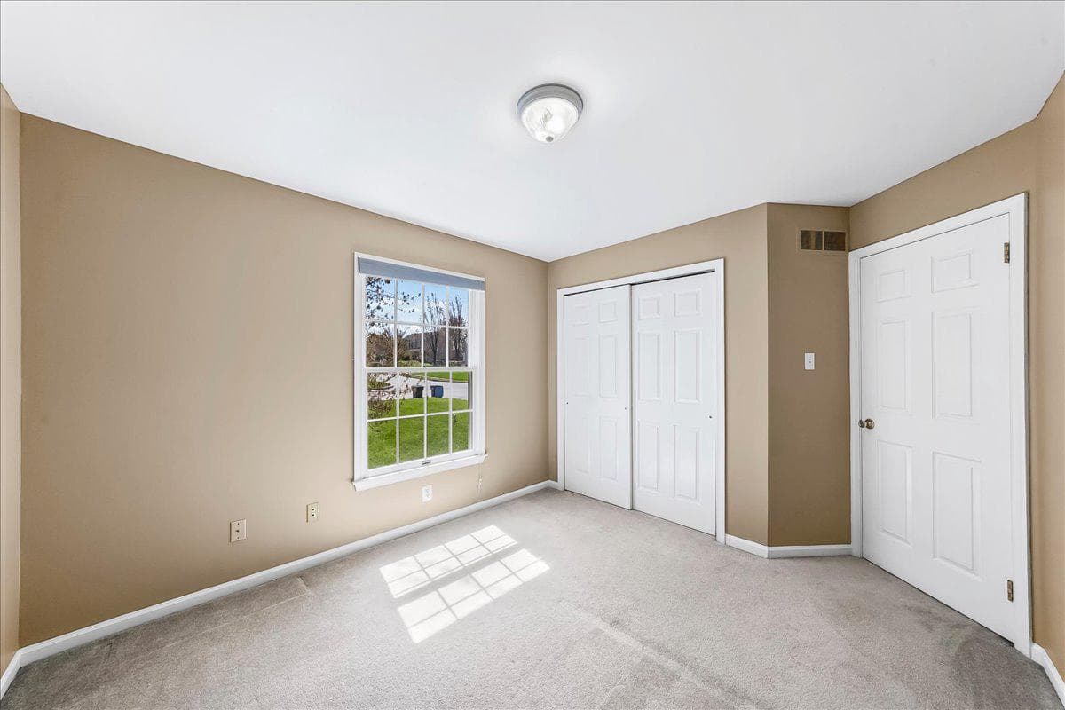 311 Bolton Lane photo 16