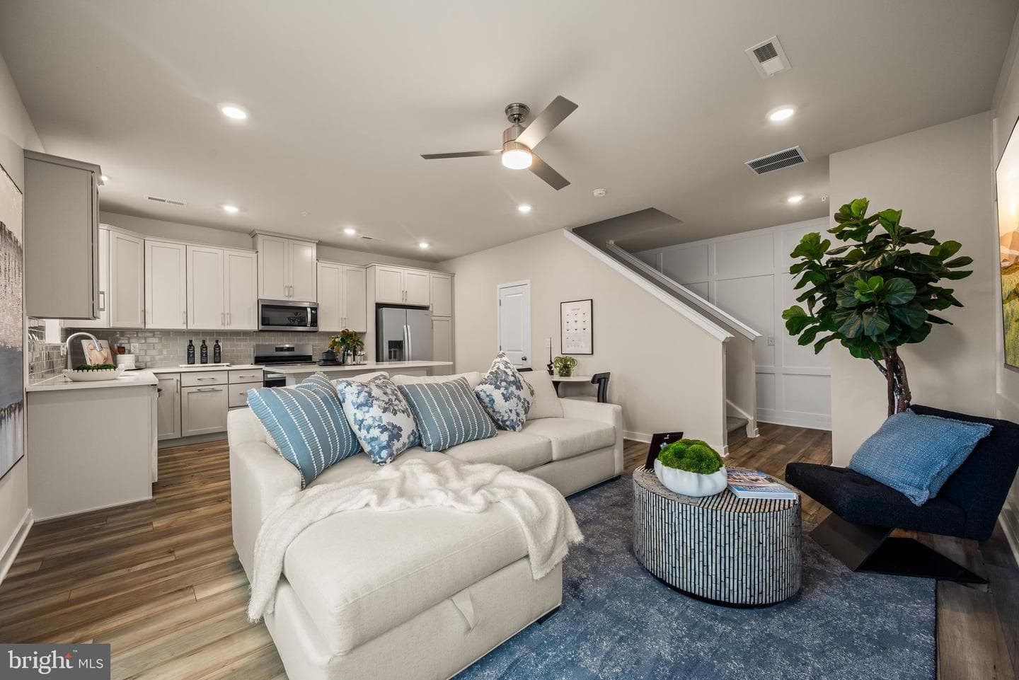 793 Platinum Drive photo 10
