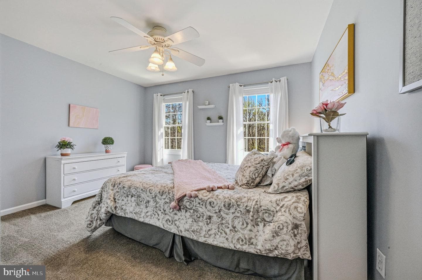 1045 Saint Georges Lane photo 31