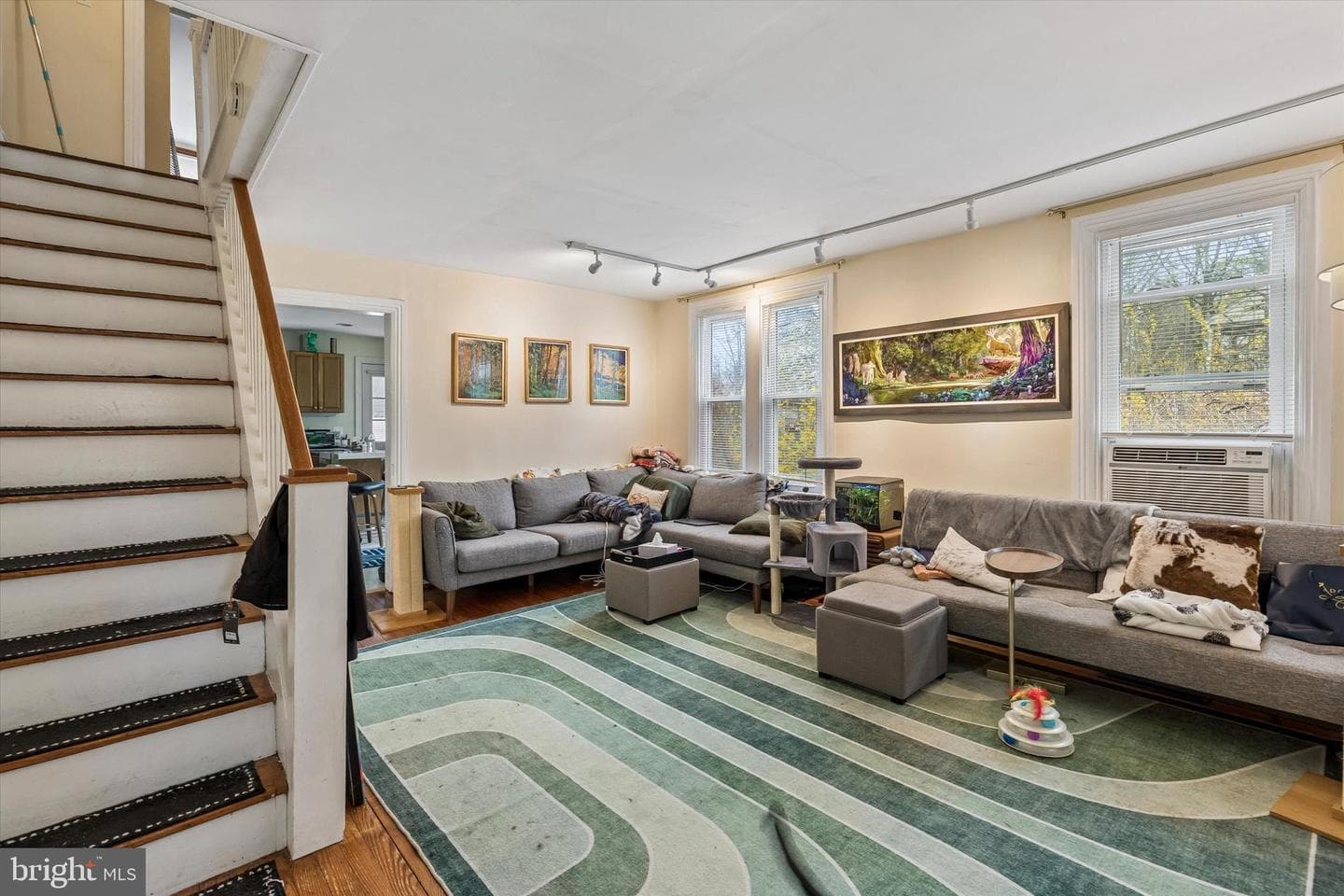 25 Woodbine Avenue photo 3