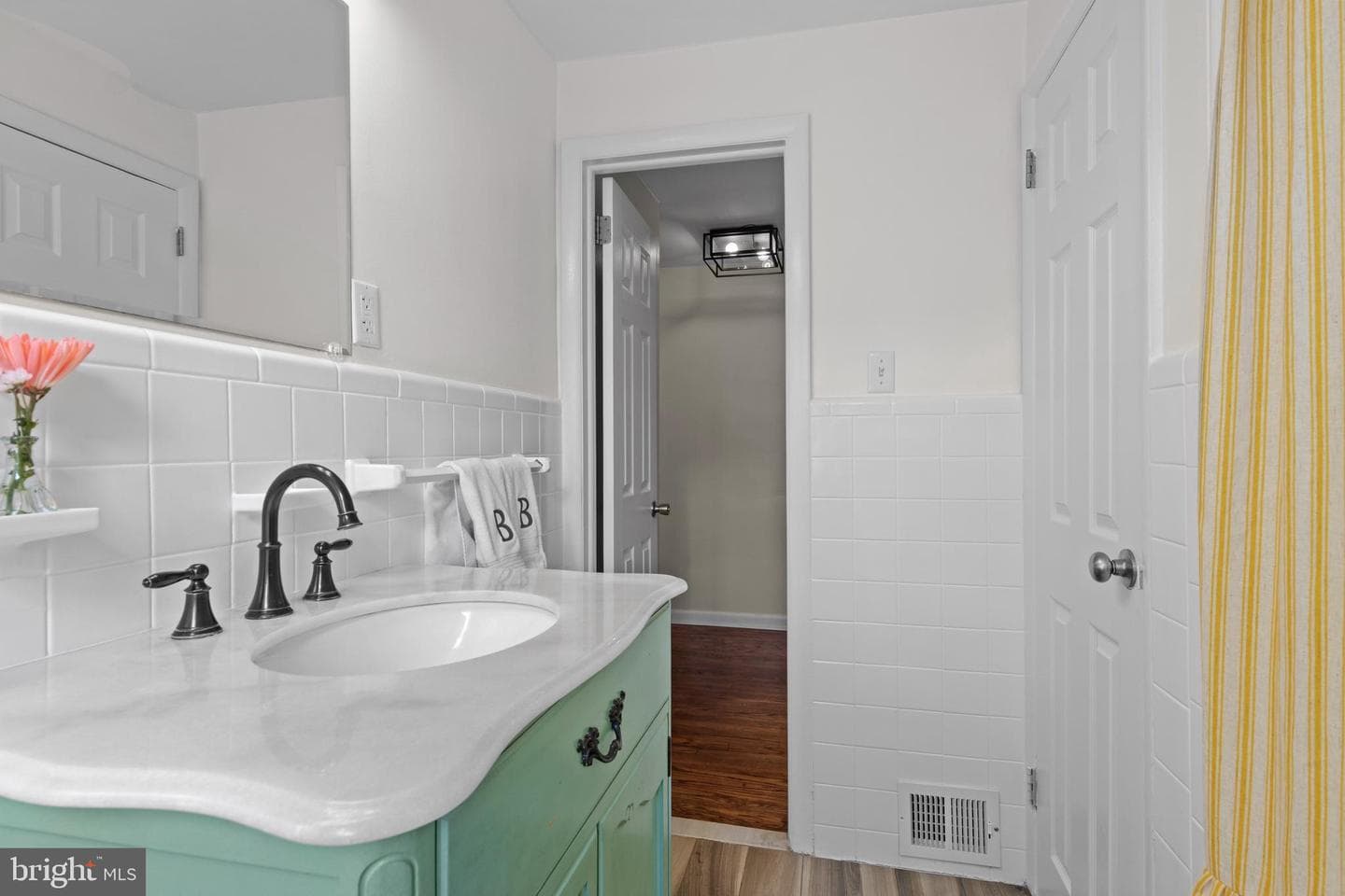 502 Ridge Avenue photo 30