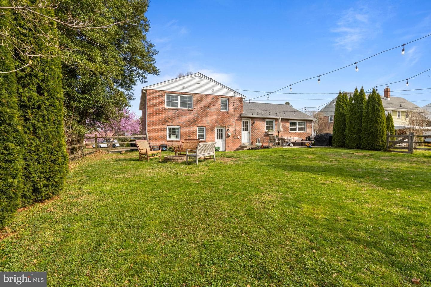 502 Ridge Avenue photo 50