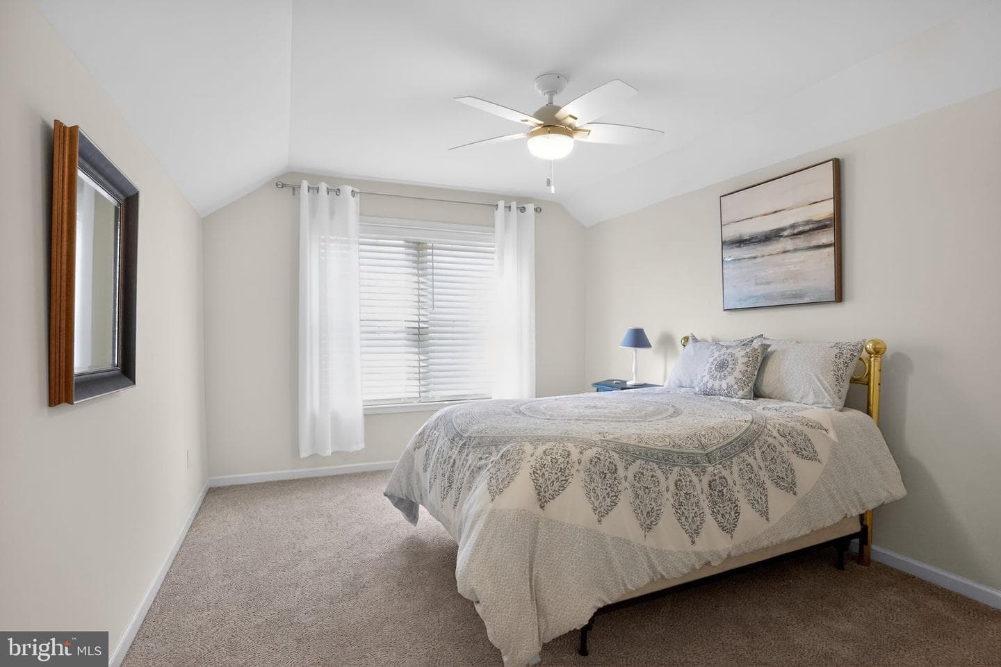 225 Honeycroft Boulevard photo 29