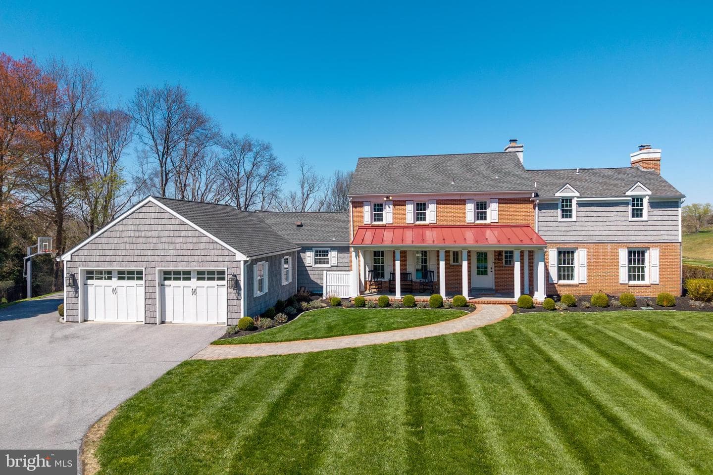 812 Hessian Circle