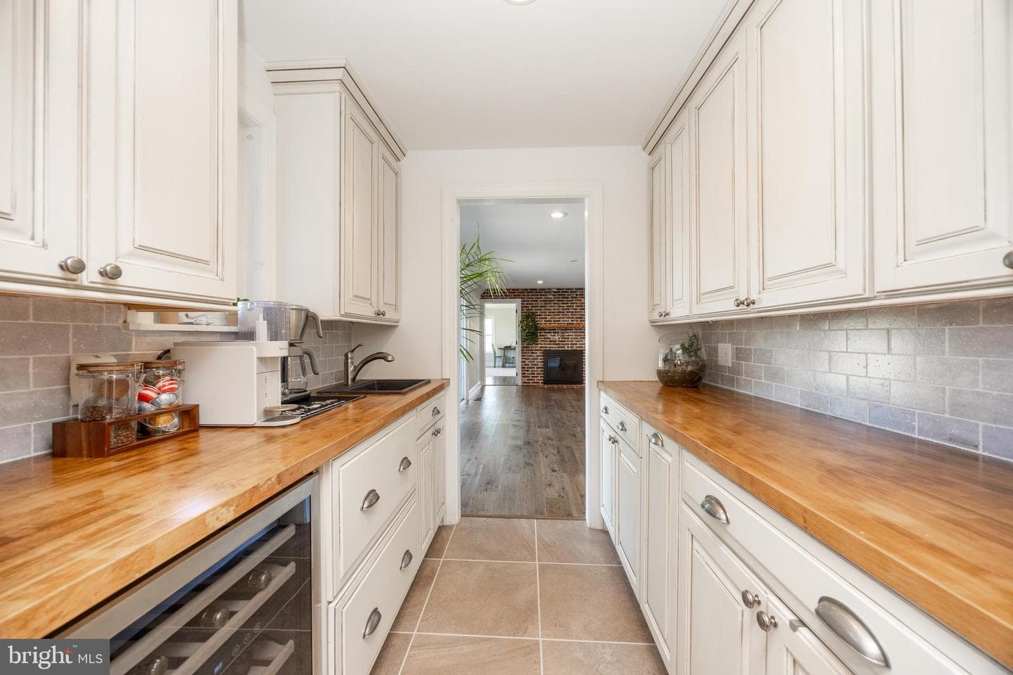 812 Hessian Circle photo 16