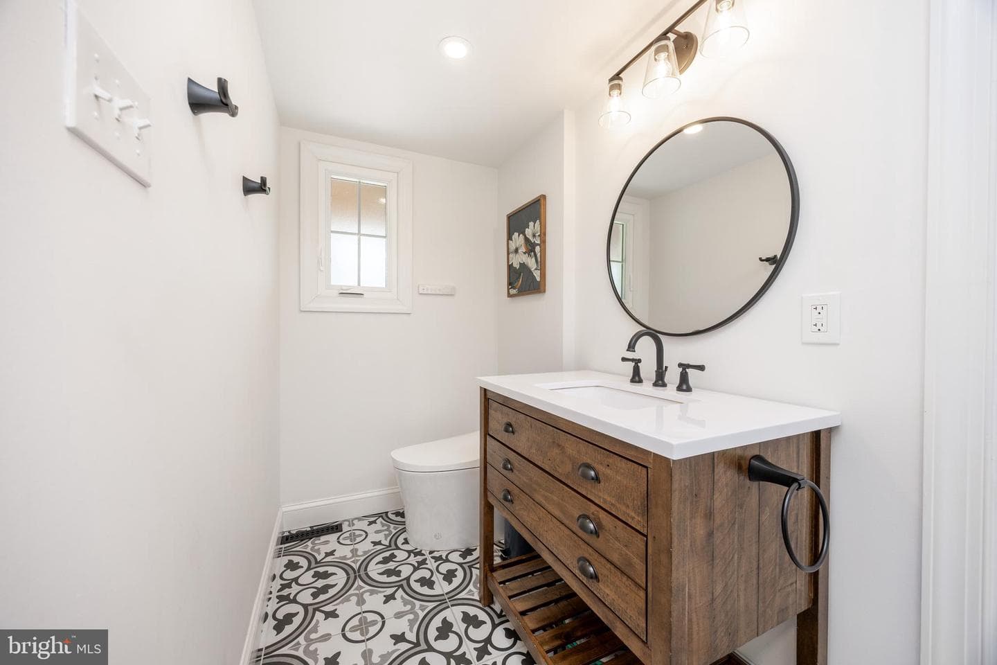 812 Hessian Circle photo 19