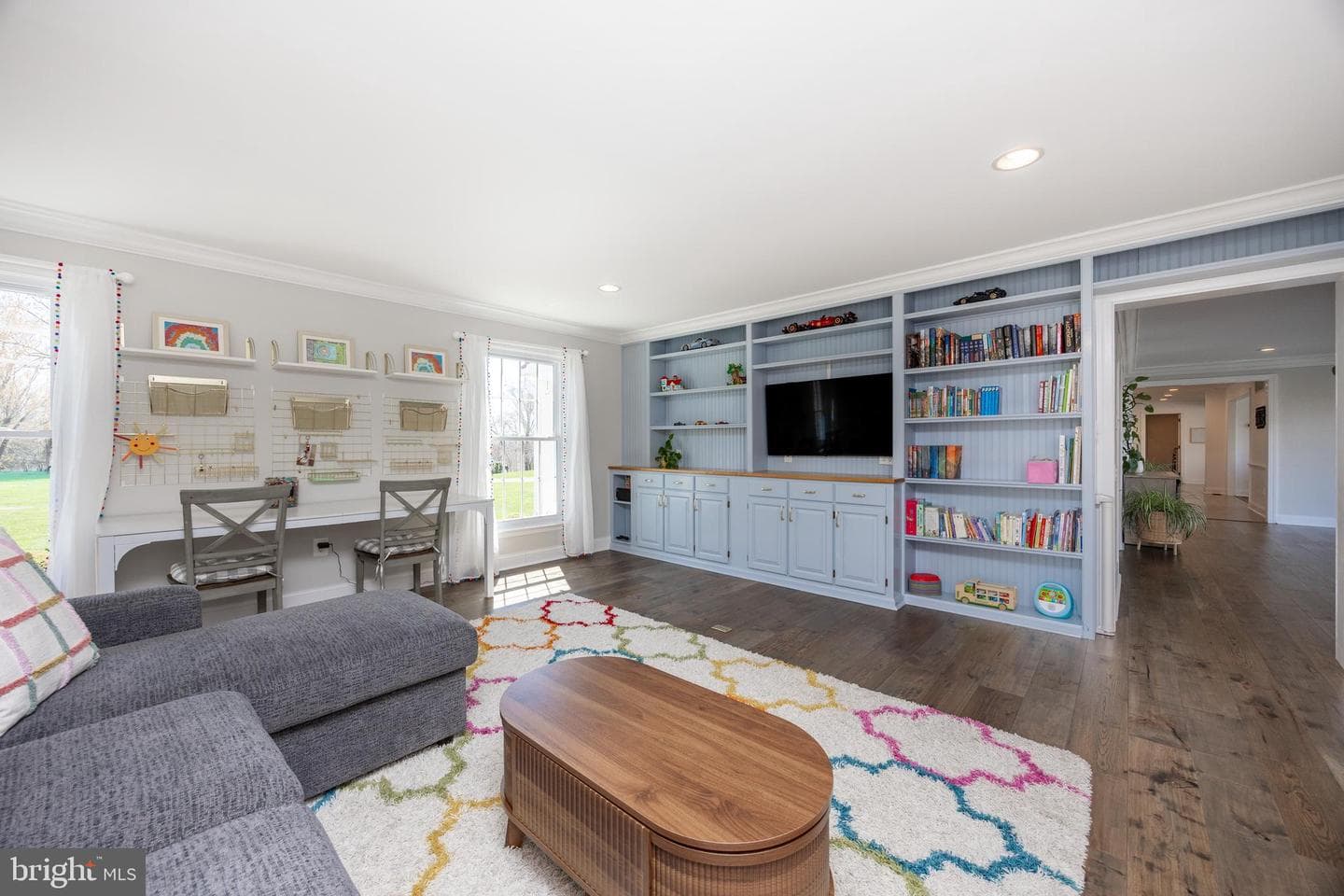812 Hessian Circle photo 22