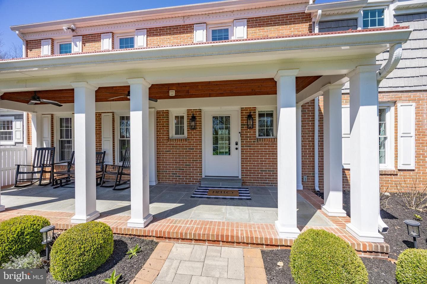 812 Hessian Circle photo 4