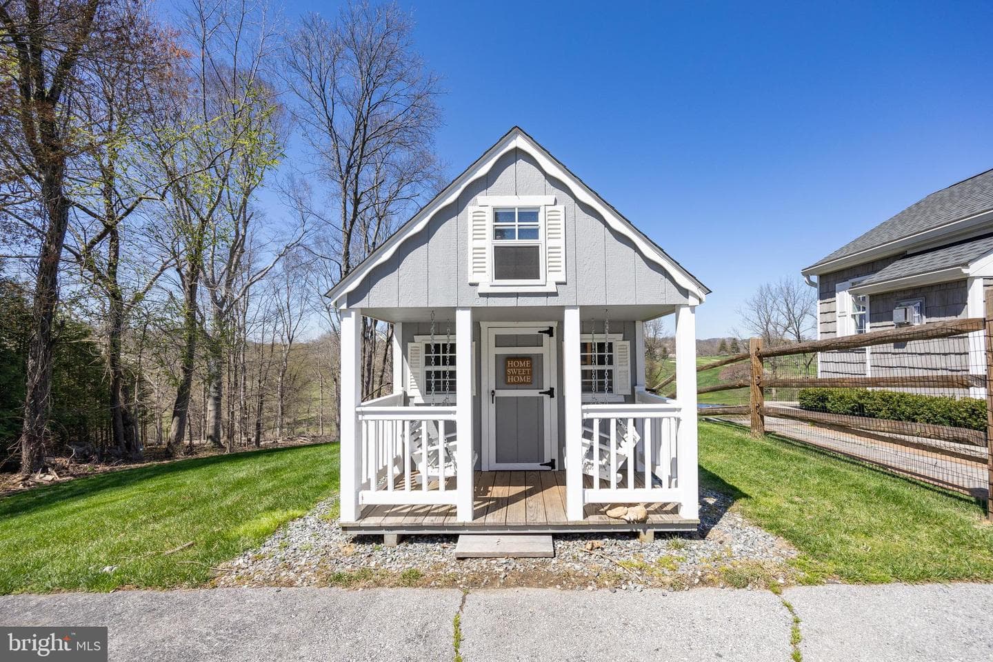 812 Hessian Circle photo 59