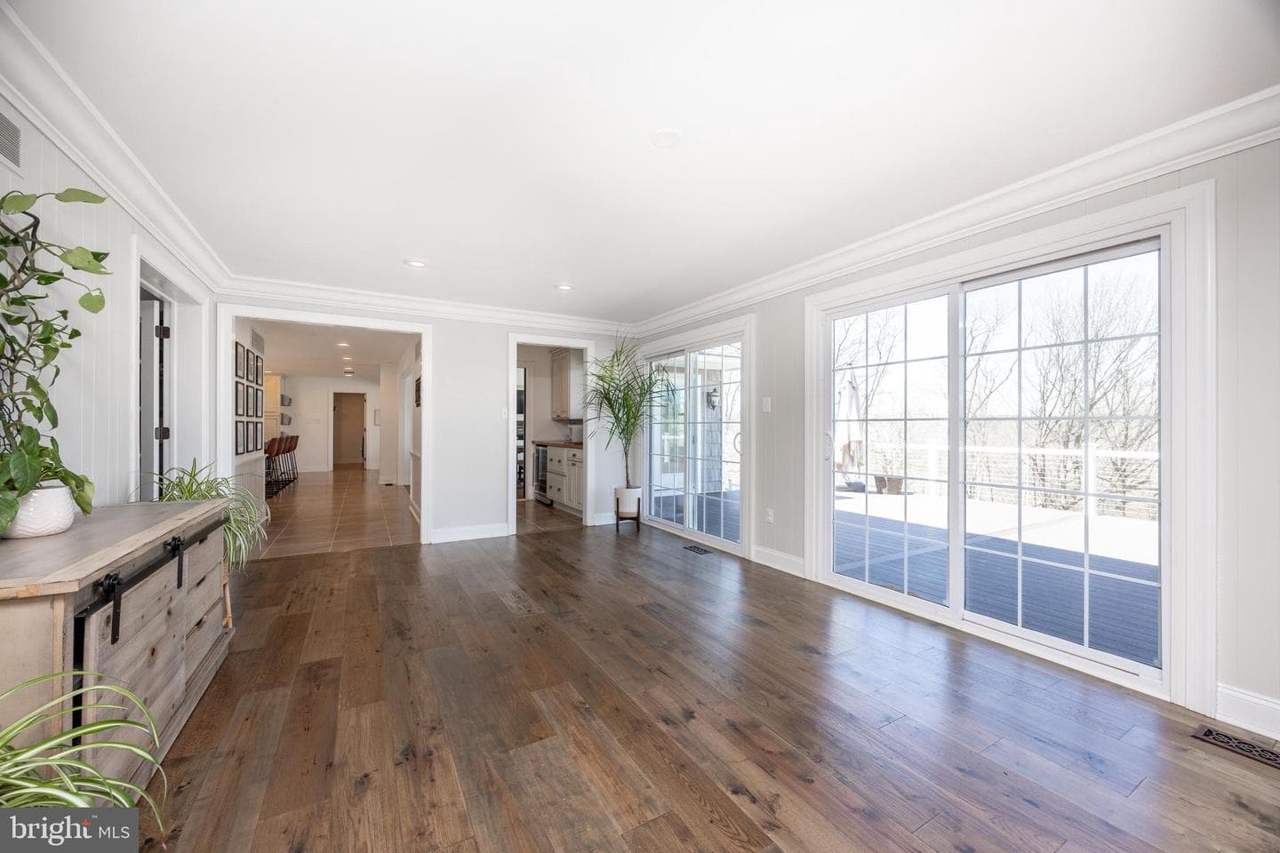 812 Hessian Circle photo 6