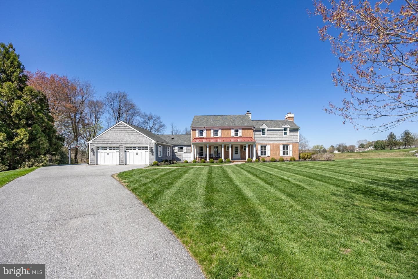 812 Hessian Circle photo 65