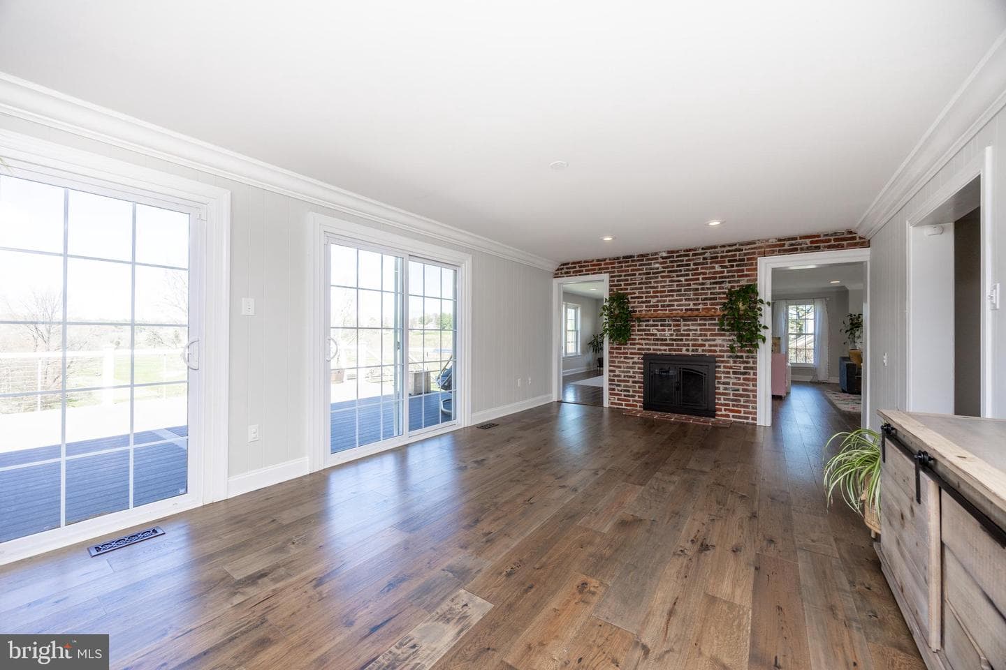 812 Hessian Circle photo 7
