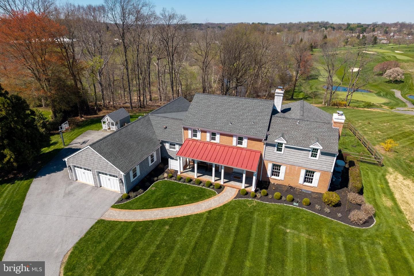 812 Hessian Circle photo 70