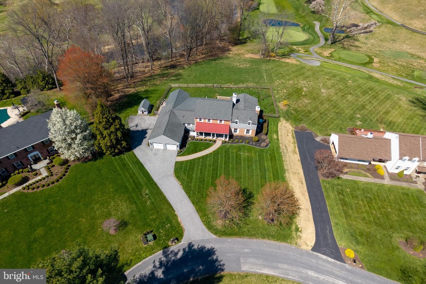 812 Hessian Circle photo 73
