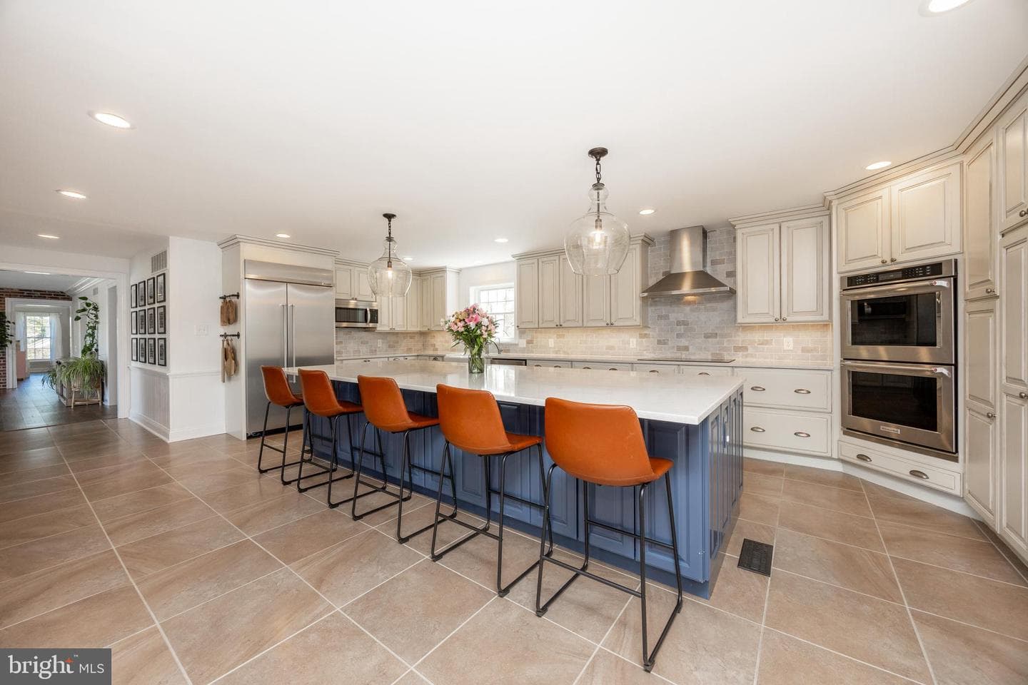 812 Hessian Circle photo 9