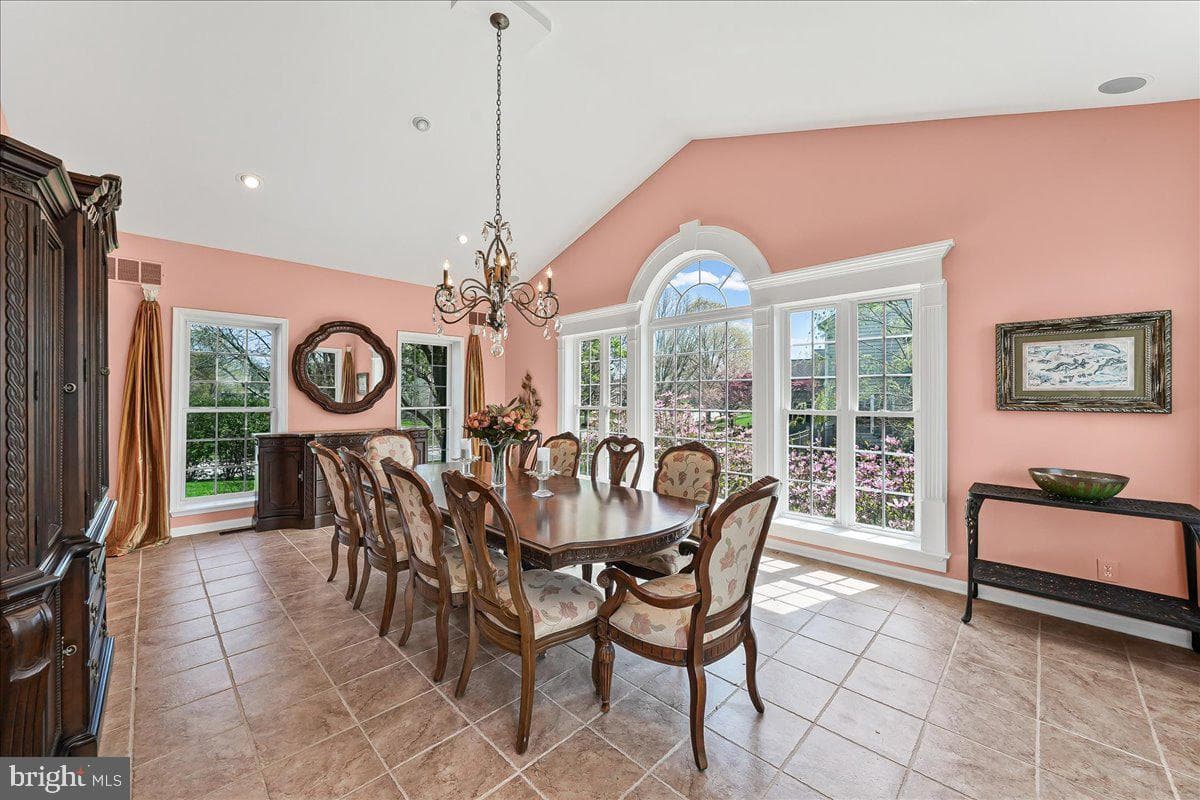 26 Saddlebrook Lane photo 17