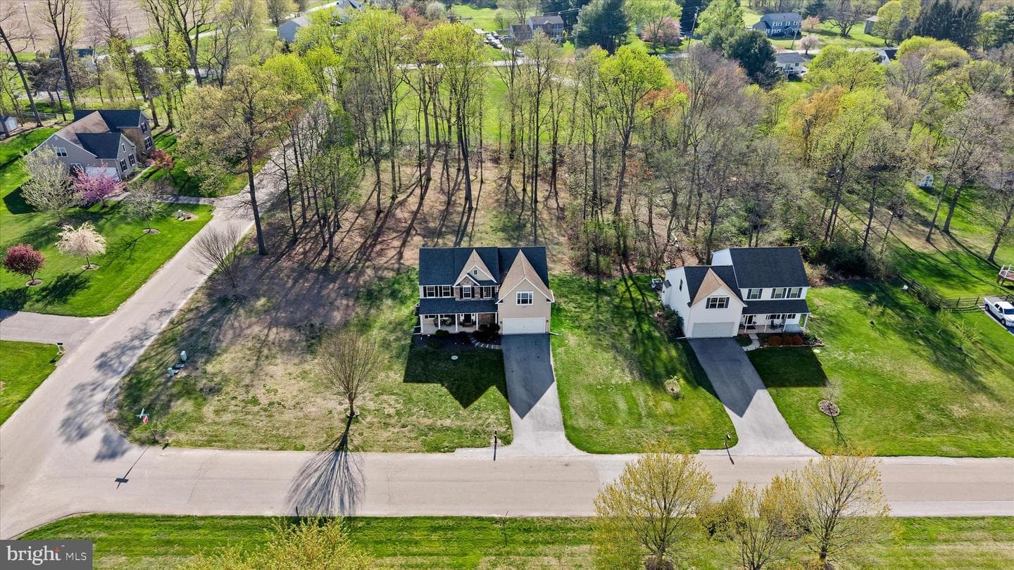 400 Buttonwood Lane photo 42