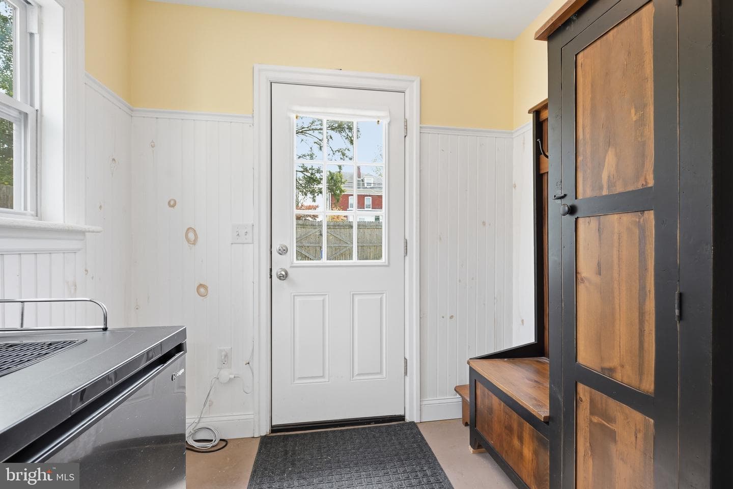 424 W Barnard Street photo 12
