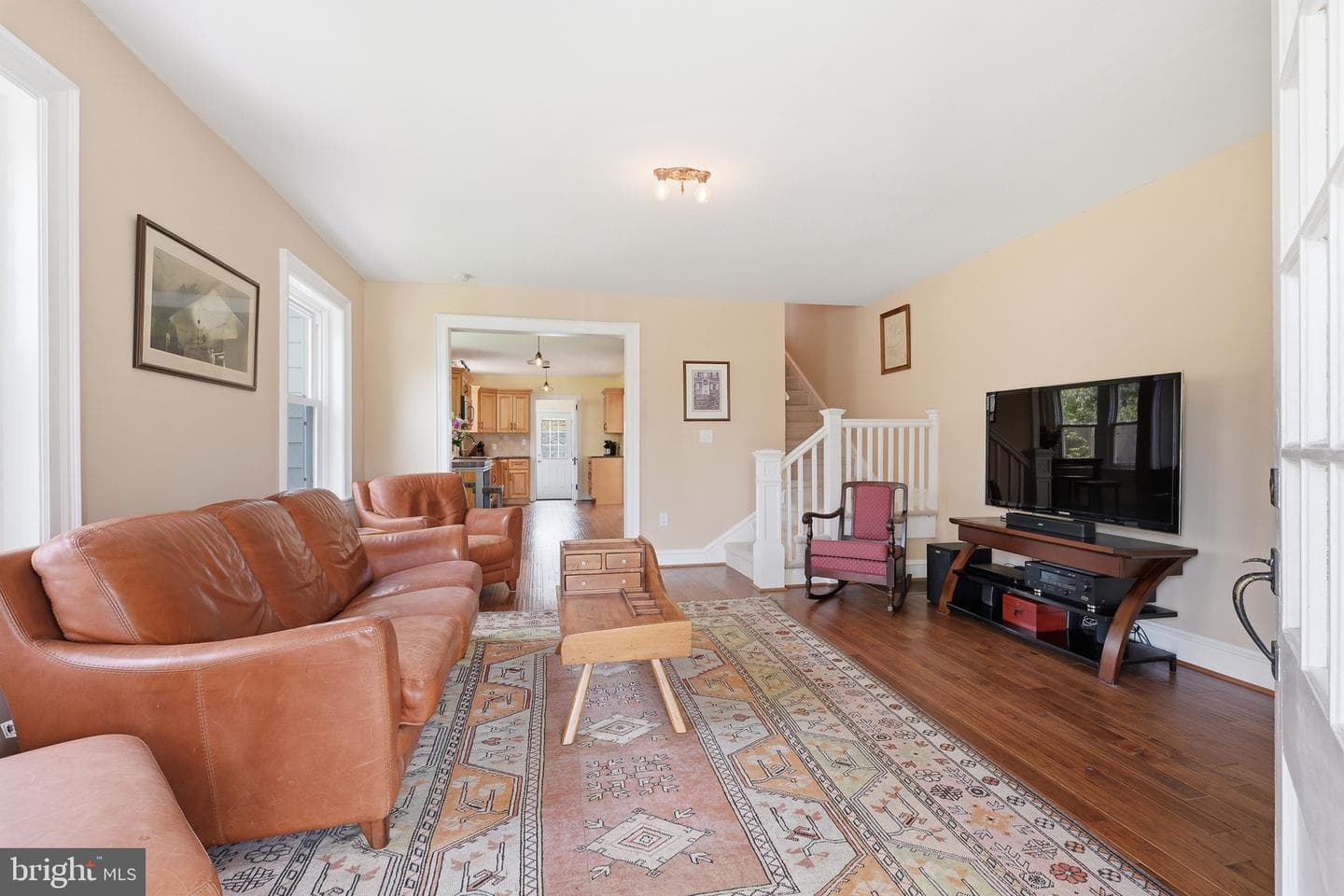 424 W Barnard Street photo 3