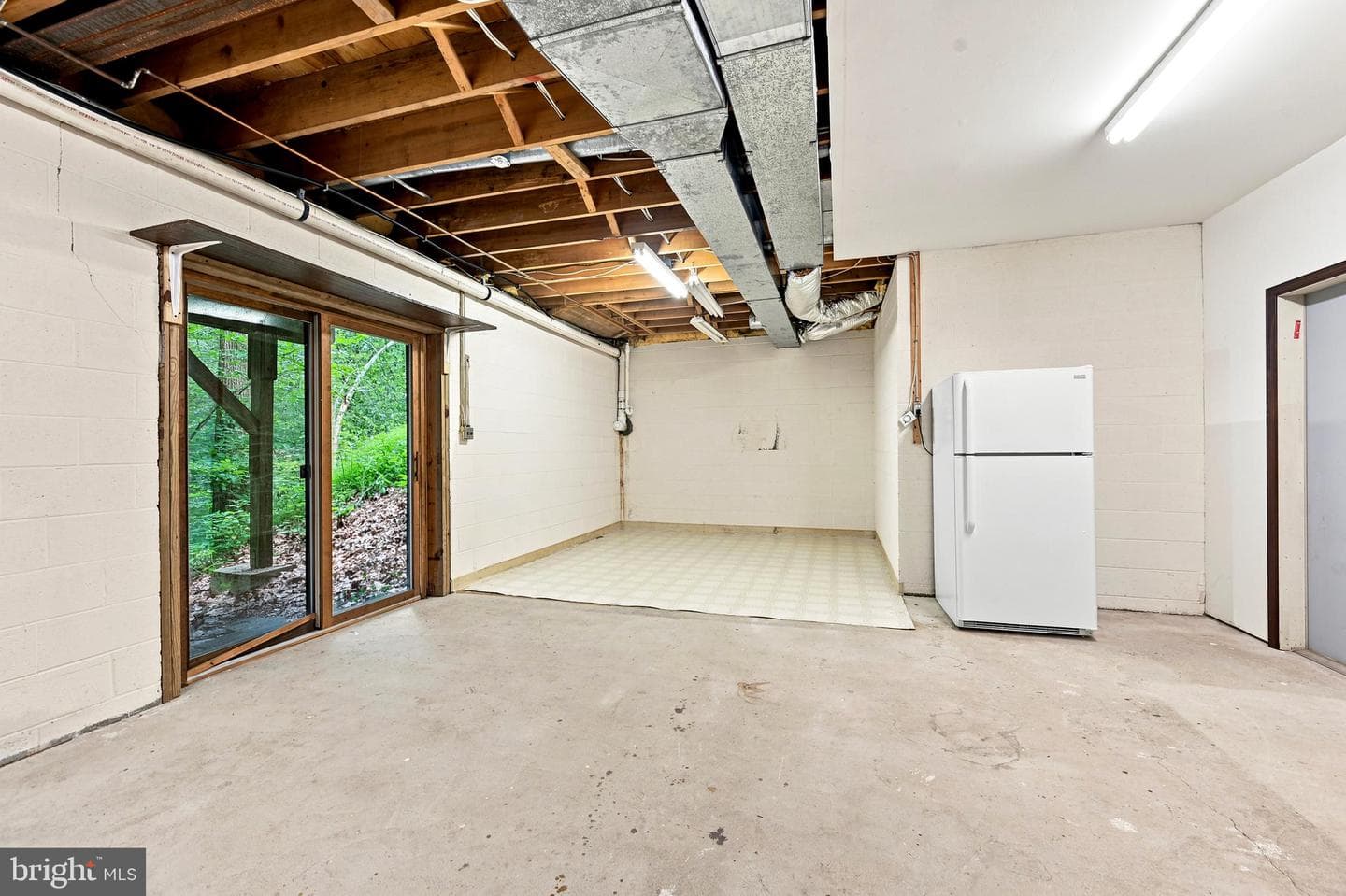 1672 Suzanne Drive photo 32
