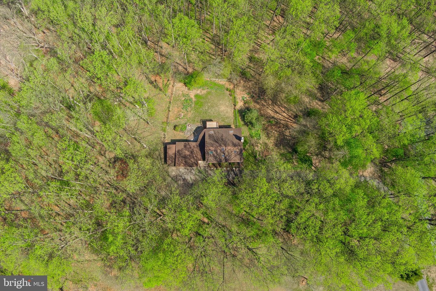 912 Heather Lane photo 37