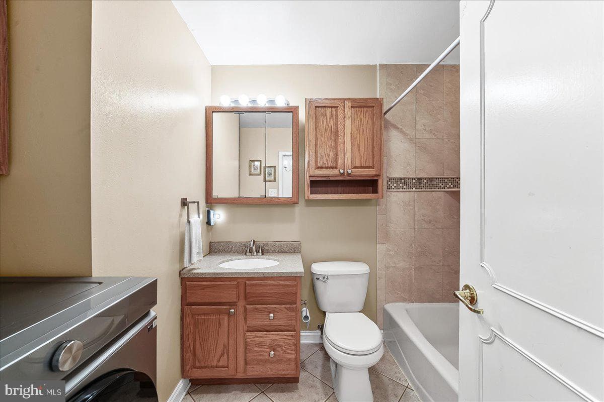 605 Valley Drive #605 photo 23