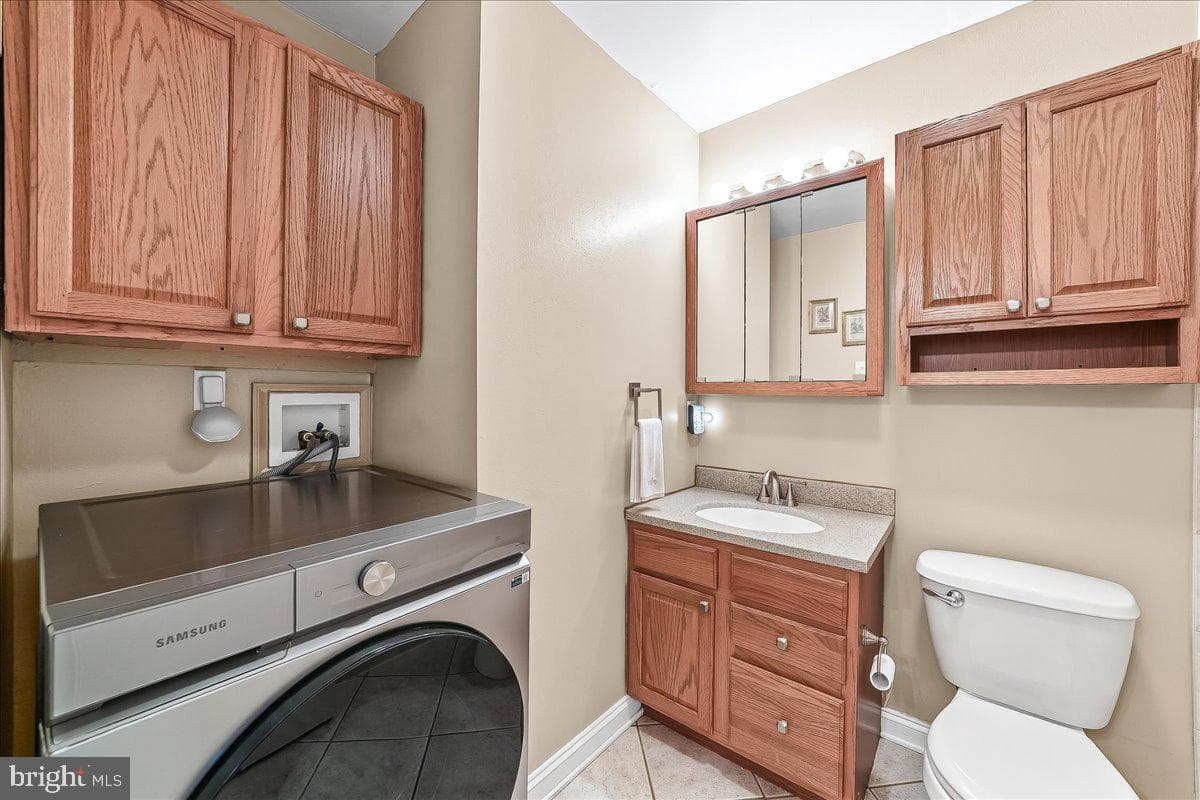 605 Valley Drive #605 photo 24