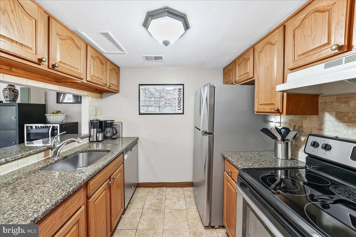 605 Valley Drive #605 photo 9