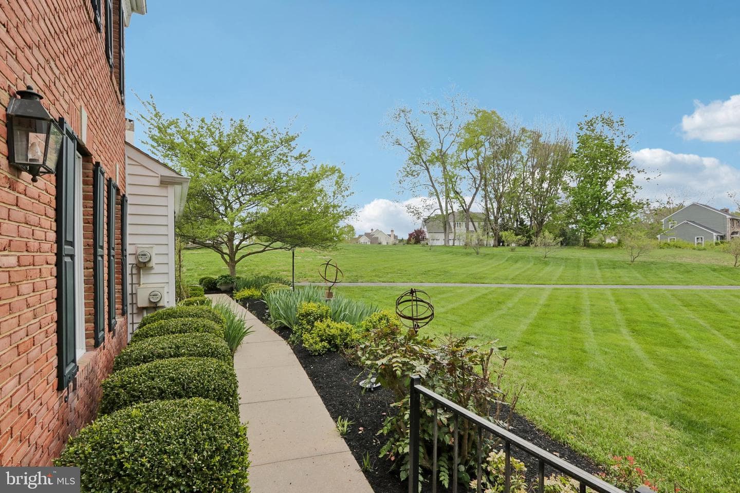 219 Wiltshire Drive photo 7