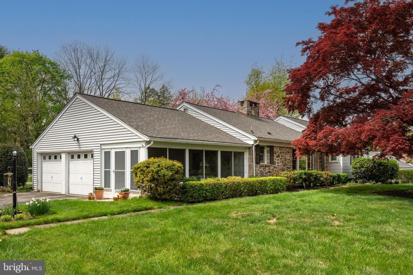 1247 Thomas Road