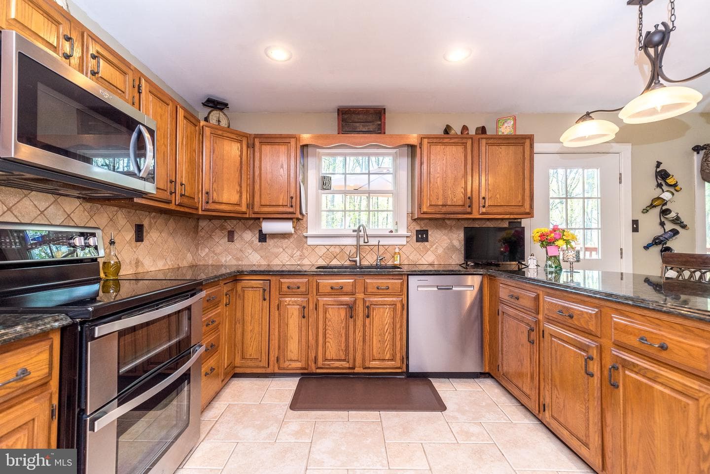 1813 Alyssa Ln photo 22