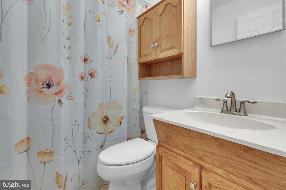 1424 Oakwood Road photo 10
