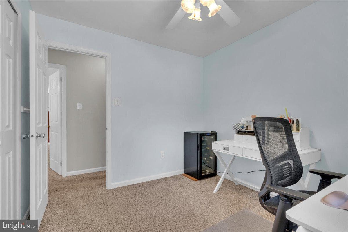 1424 Oakwood Road photo 18