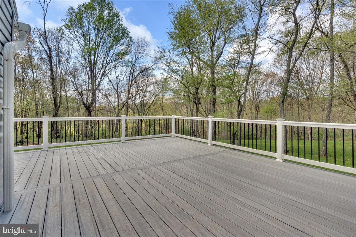 1424 Oakwood Road photo 36