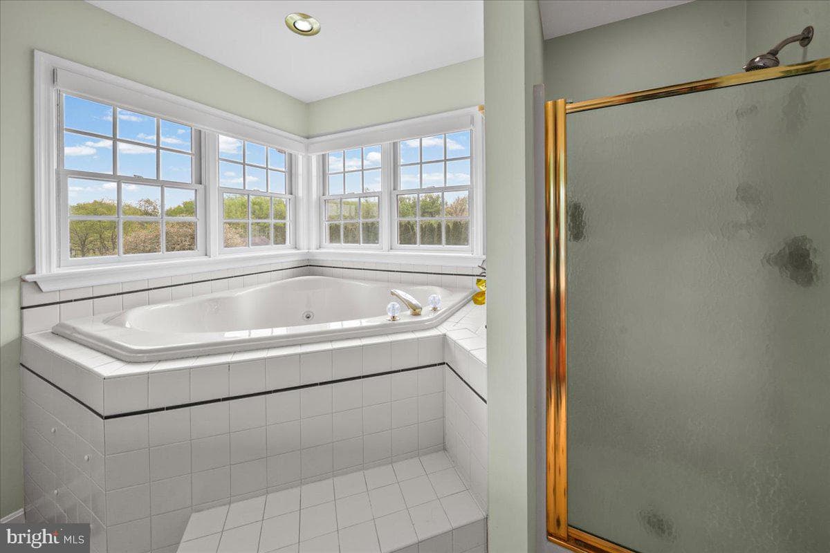 684 Waterway Road photo 17