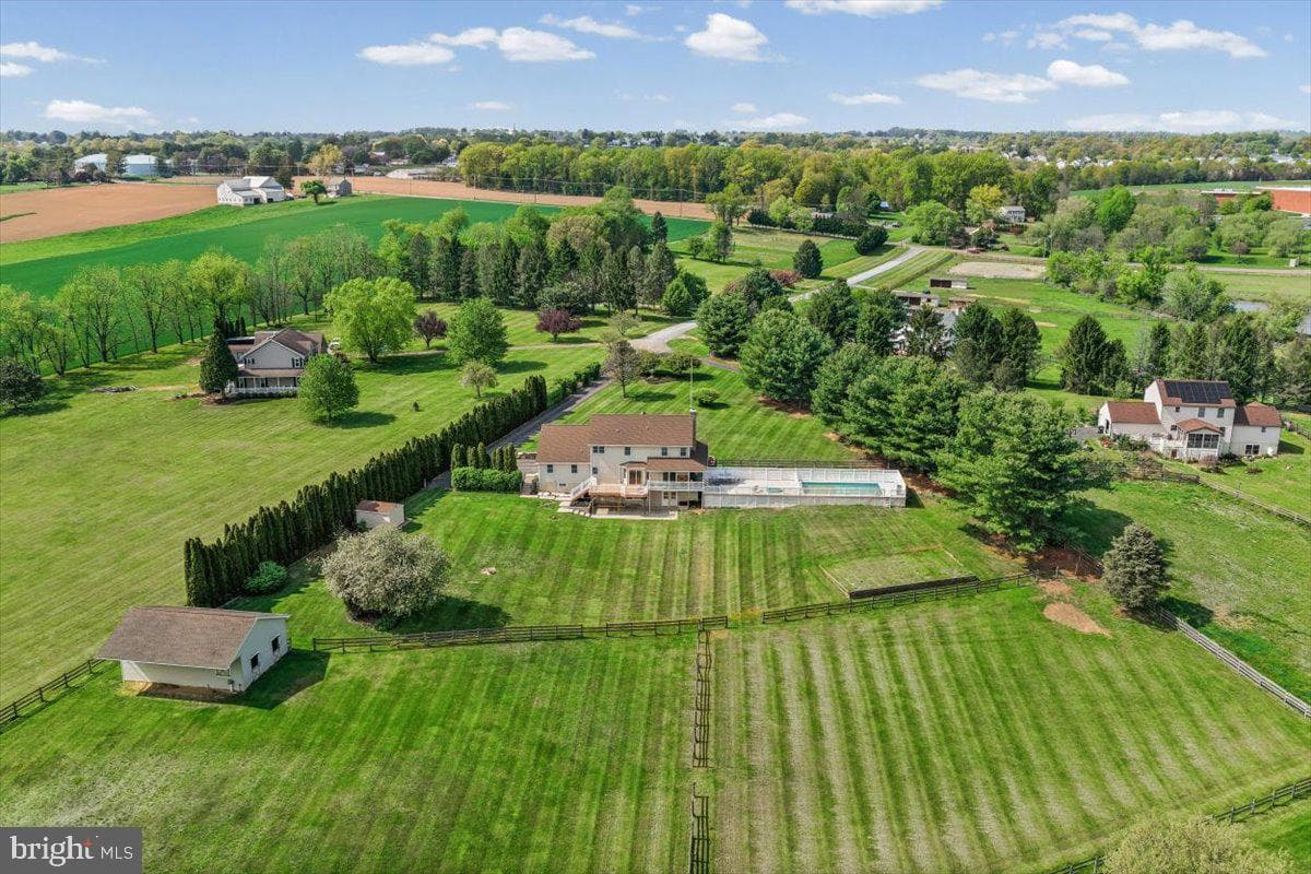 684 Waterway Road photo 26