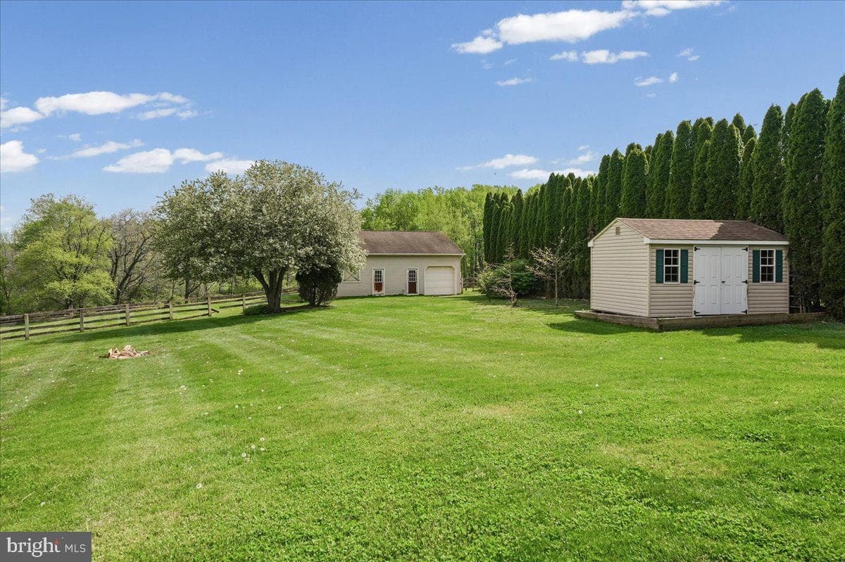 684 Waterway Road photo 31