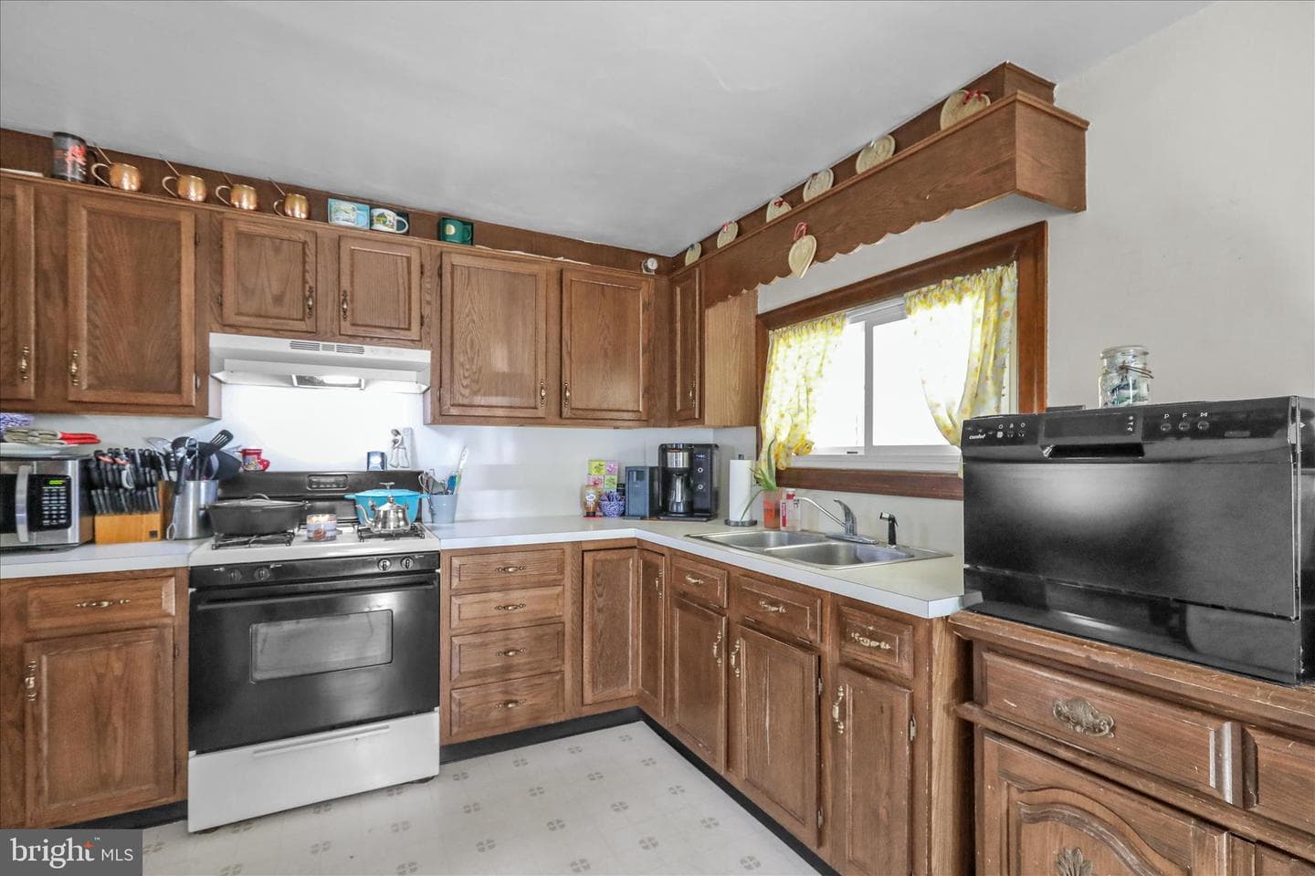 451 James Street photo 12