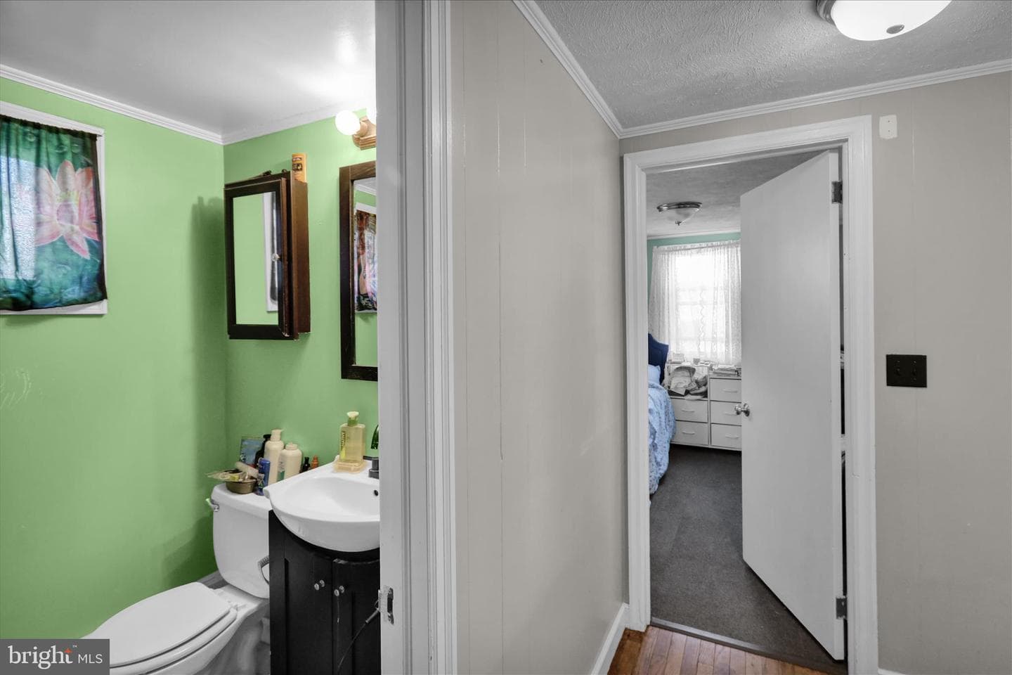 451 James Street photo 8