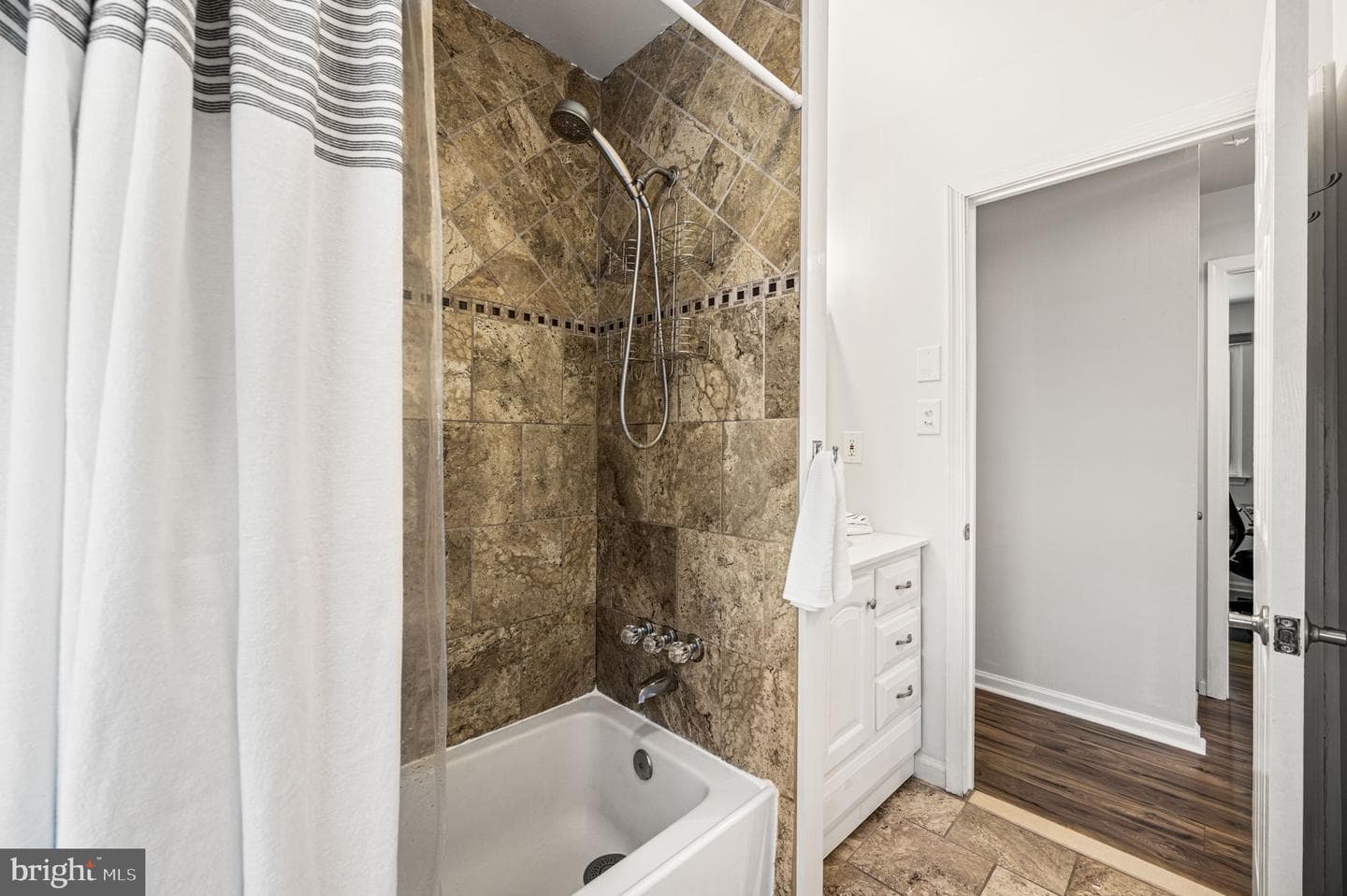 1105 Vermont Lane photo 19
