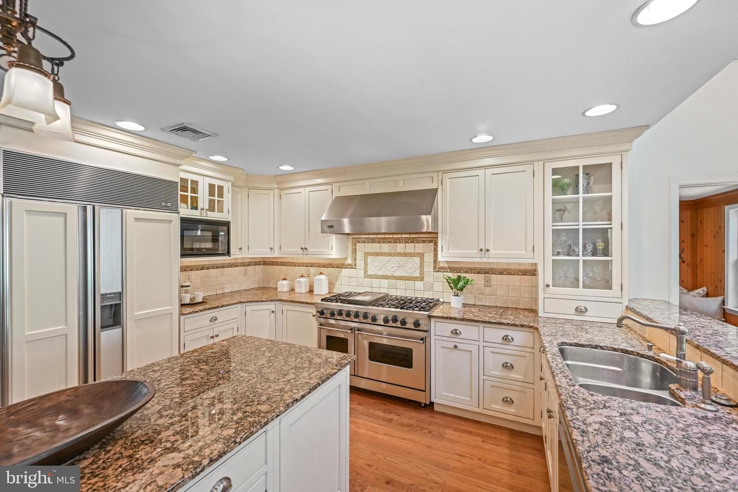 977 Ivycroft Road photo 9
