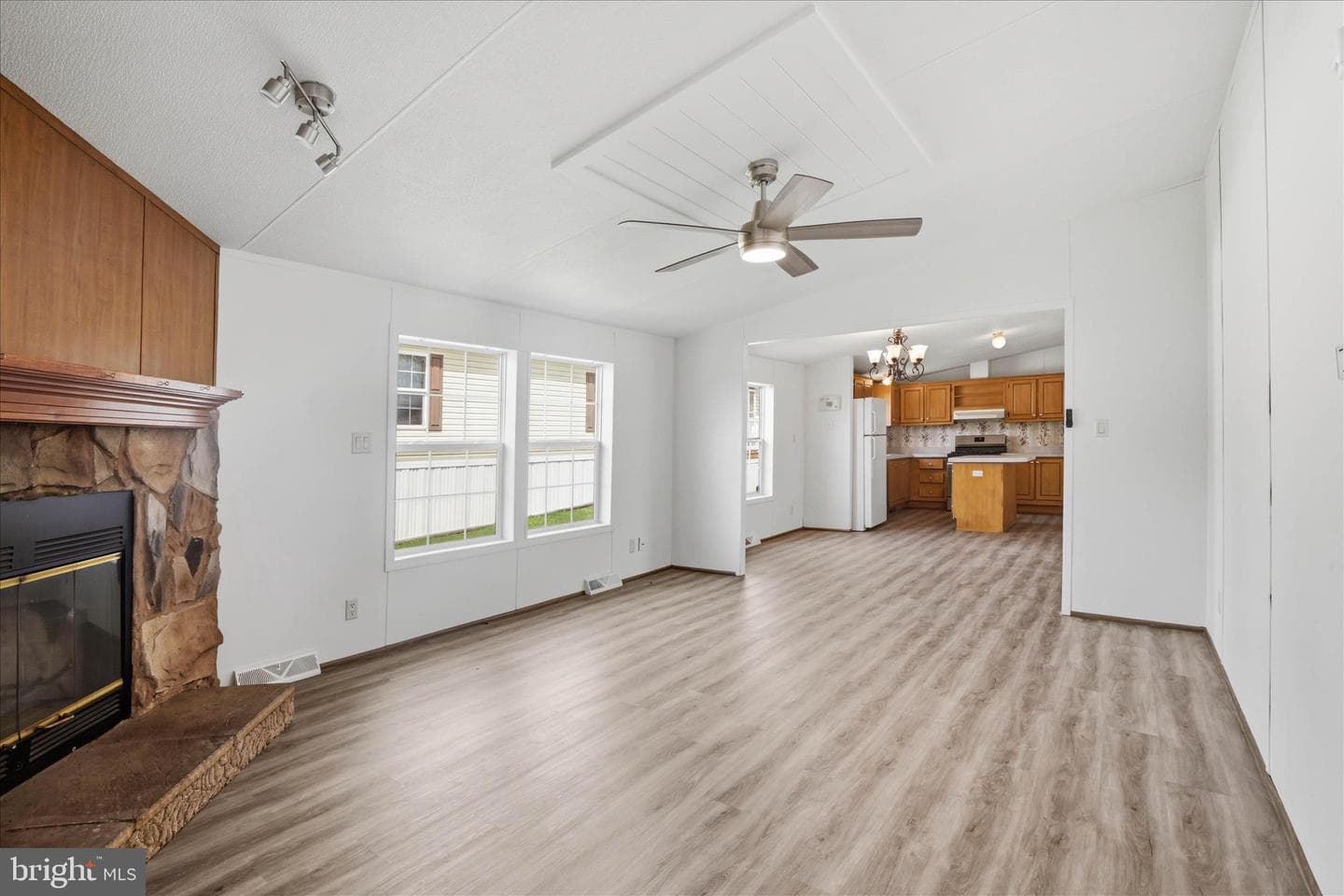 216 Michael Road photo 7