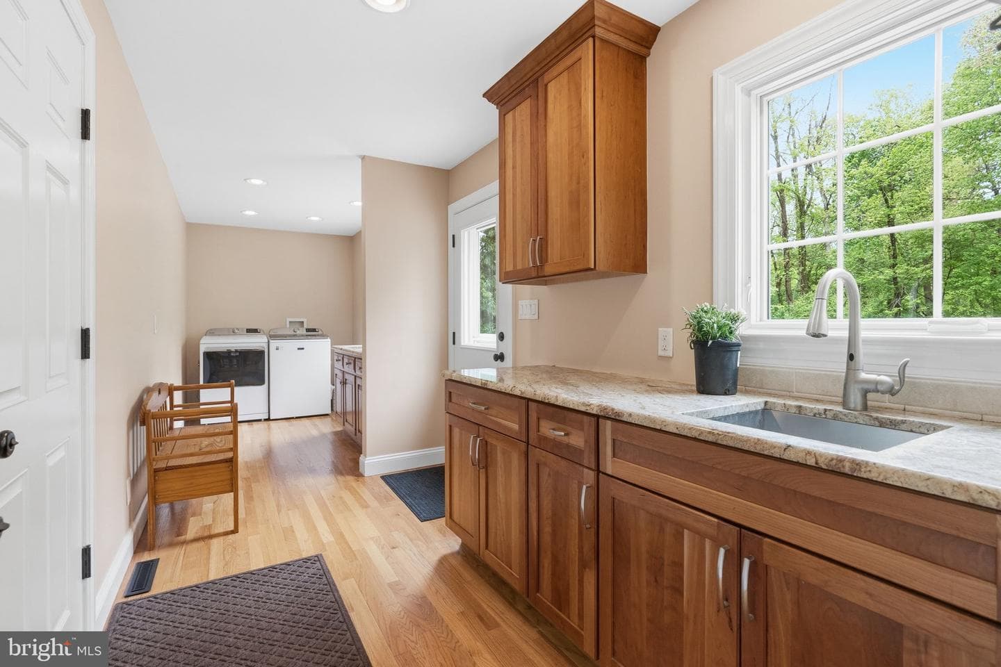 705 Wickersham Lane photo 26