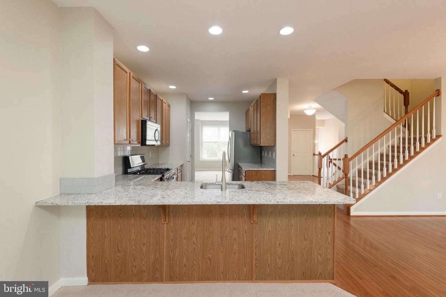 228 Cherry Ln photo 8