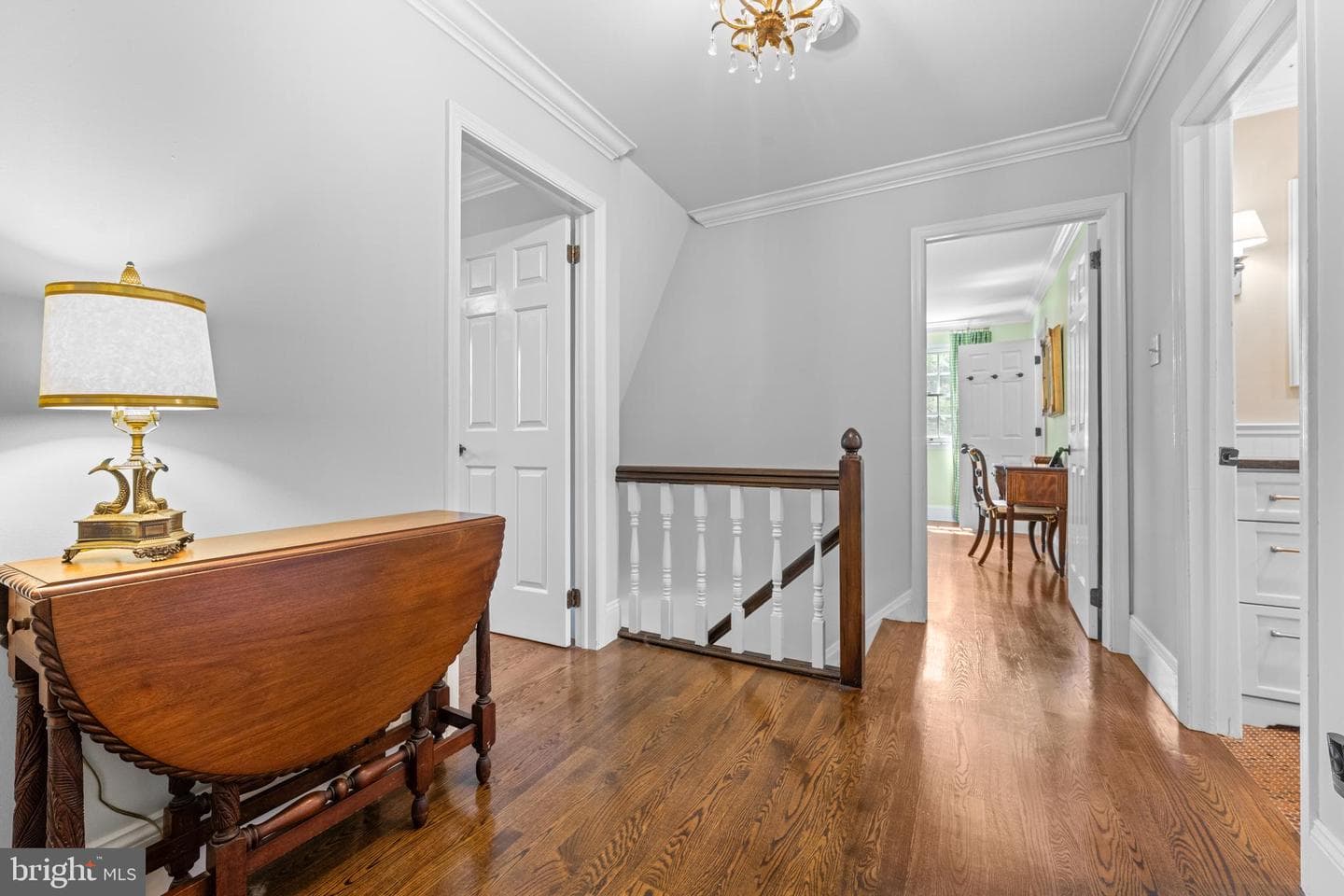 1064 Beaumont Road photo 20