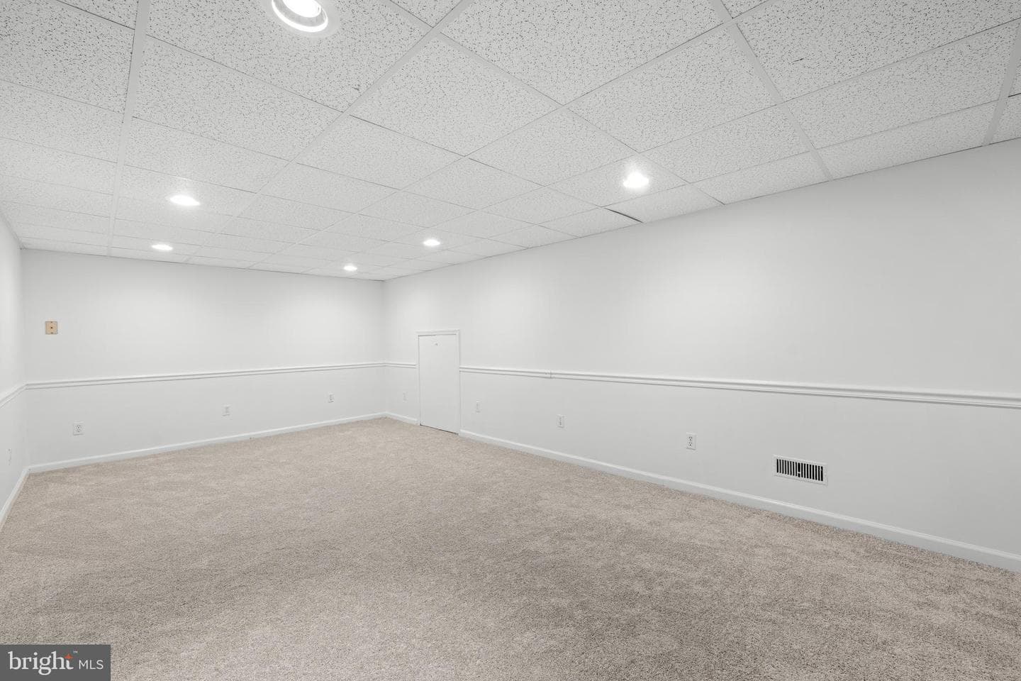 1064 Beaumont Road photo 33