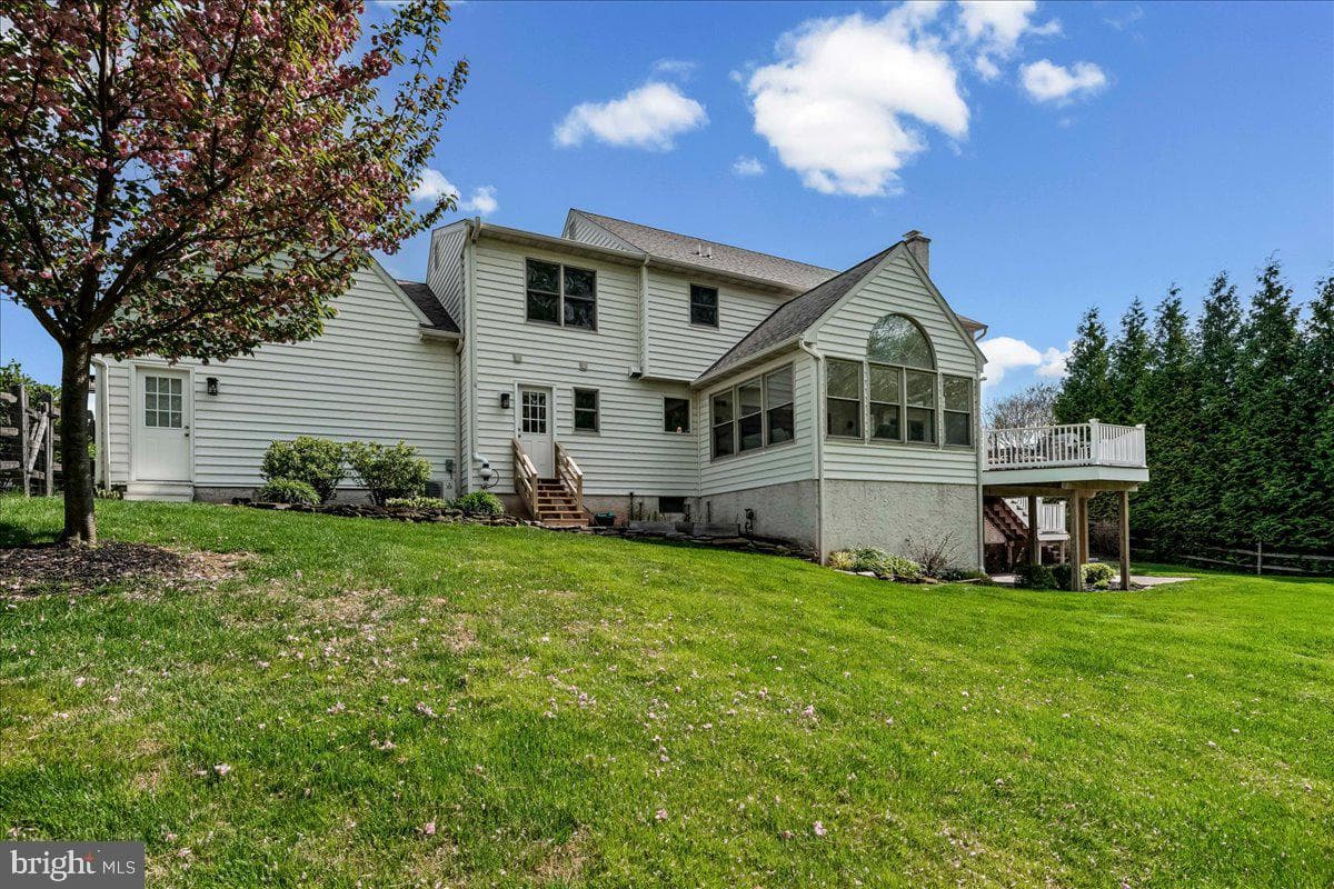 407 Valley Drive photo 31