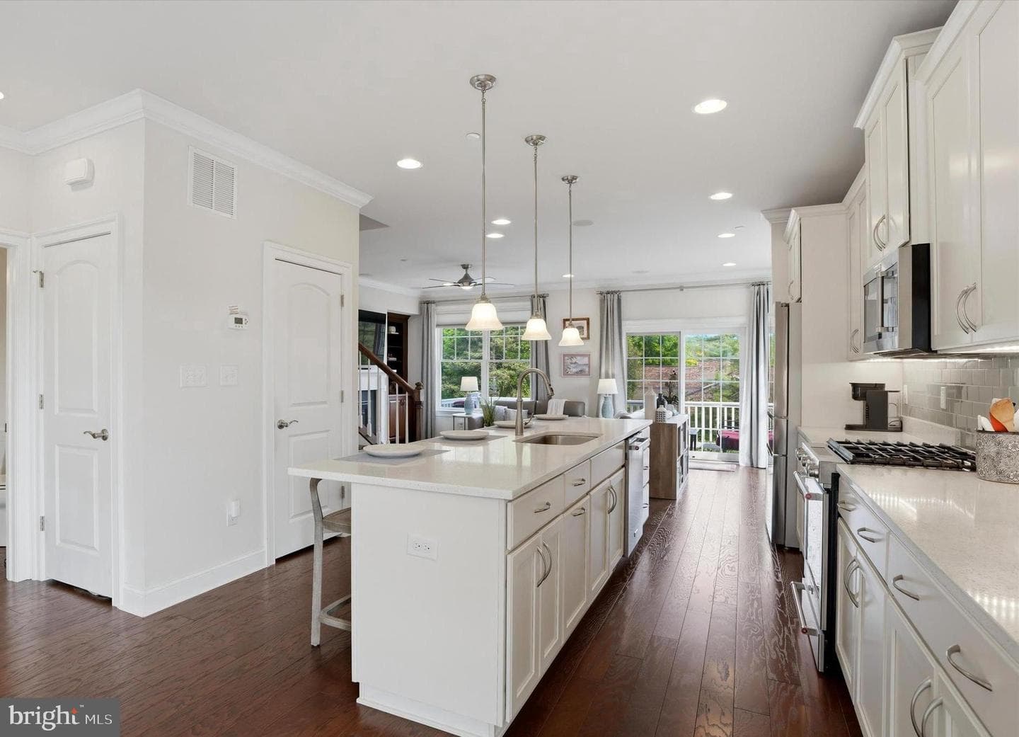101 Agnes Grace Lane photo 3