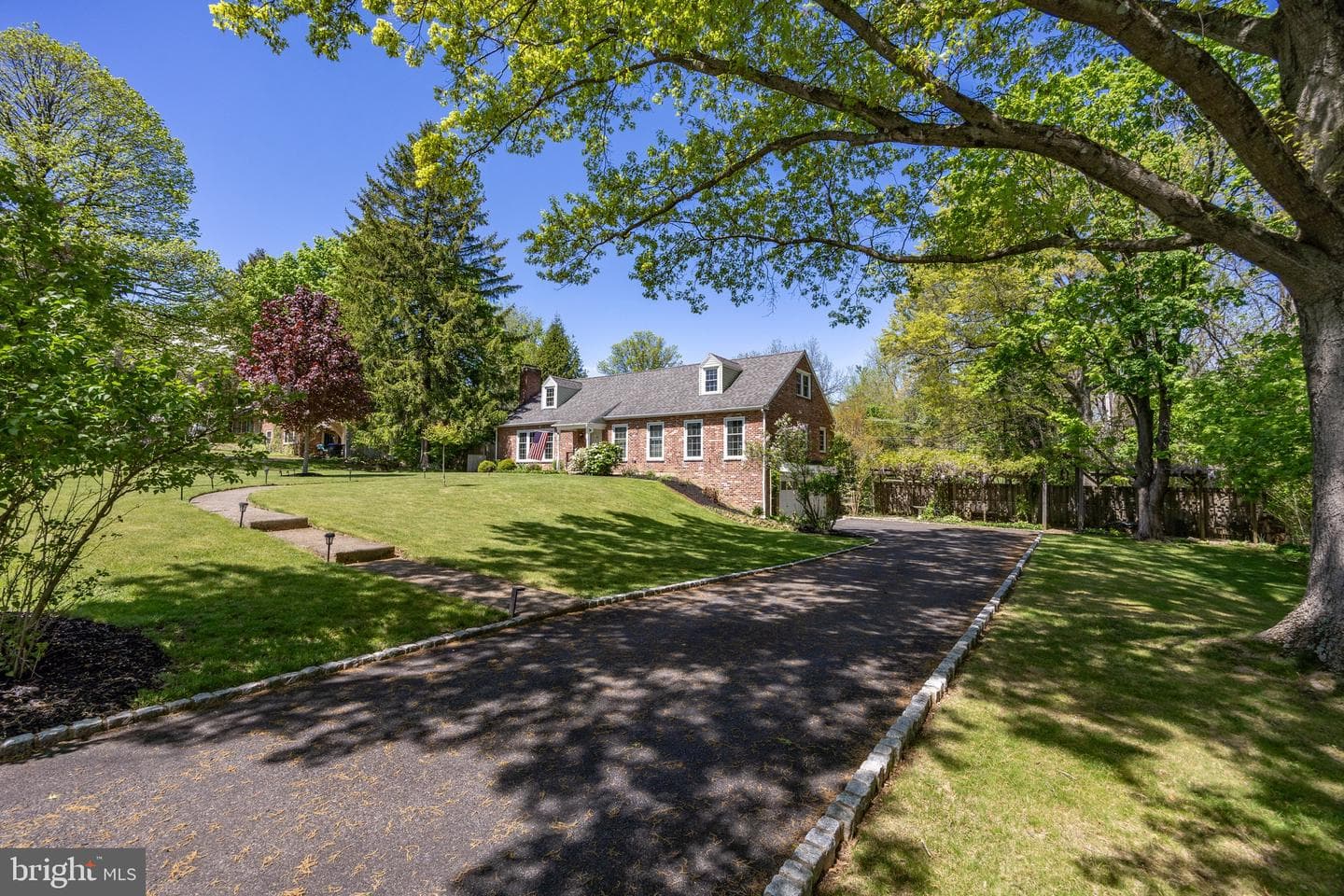707 Monument Road photo 4