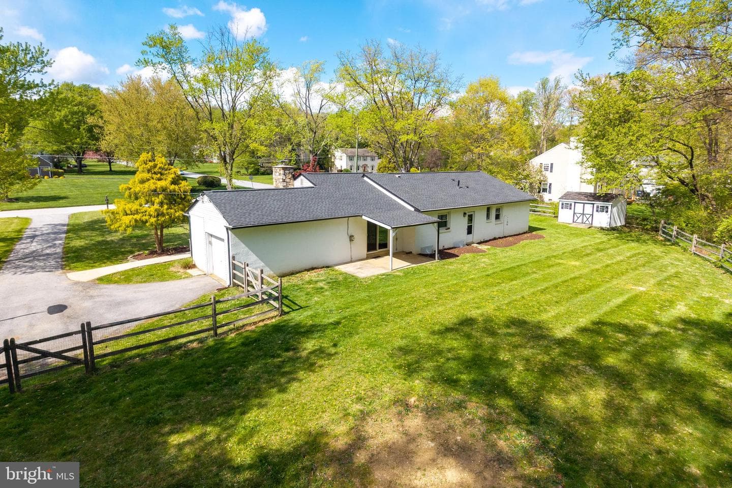 560 Norwood Road photo 34